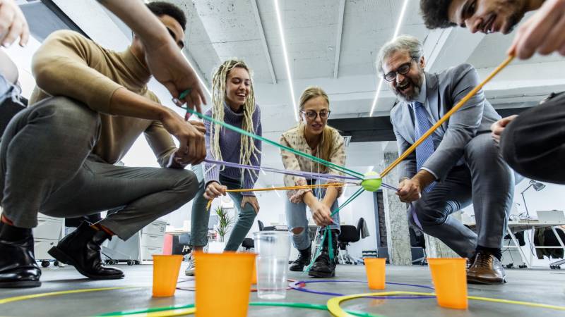 Organiser un Séminaire d’Entreprise en Auvergne Rhône Alpes : Les Clés d’une Réussite avec un Prestataire Technique Événementiel et une Agence Événementielle